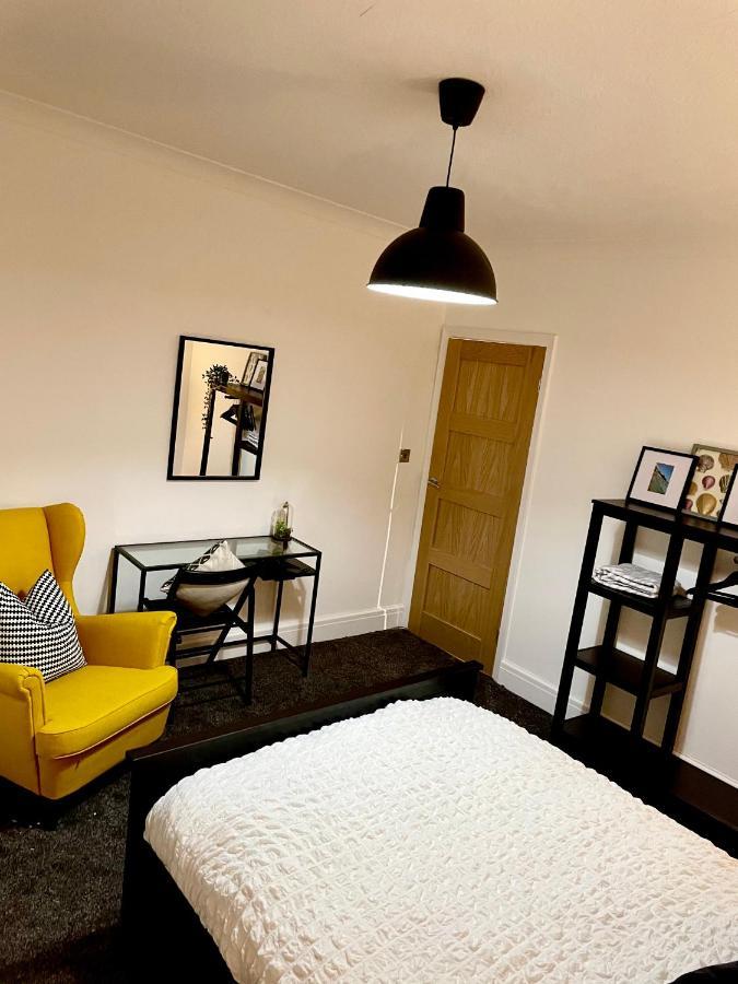 Highford Court Apartamento Poulton-le-Fylde Exterior foto